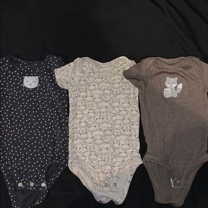 3 unisex onesies
